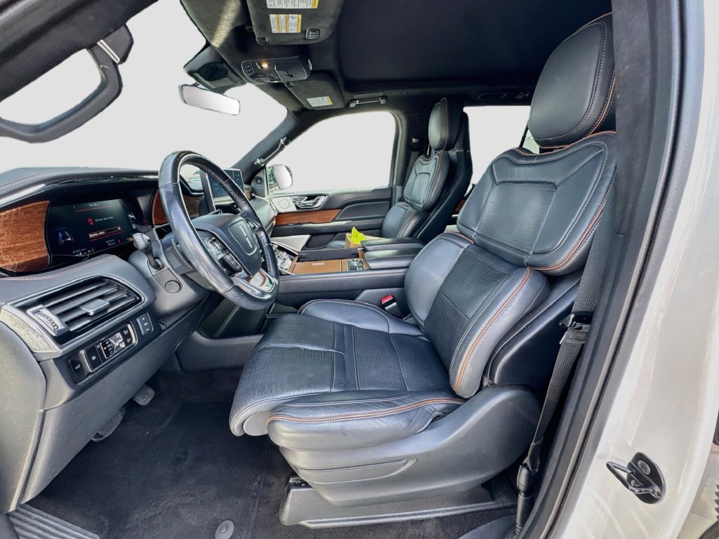 Used 2023 Lincoln Navigator L Black Label AWD/4WD image 22