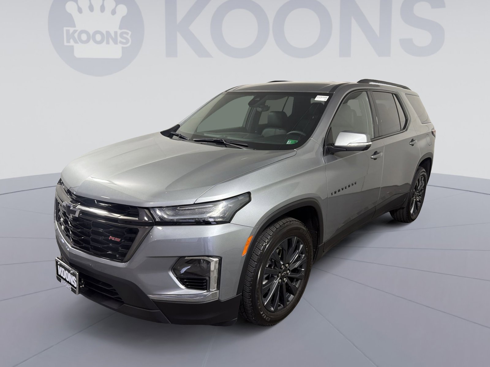 Used 2023 Chevrolet Traverse RS image 1