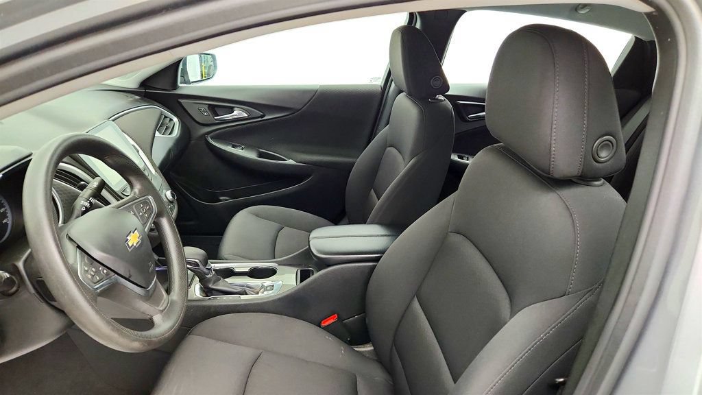 Used 2023 Chevrolet Malibu LT FWD image 17