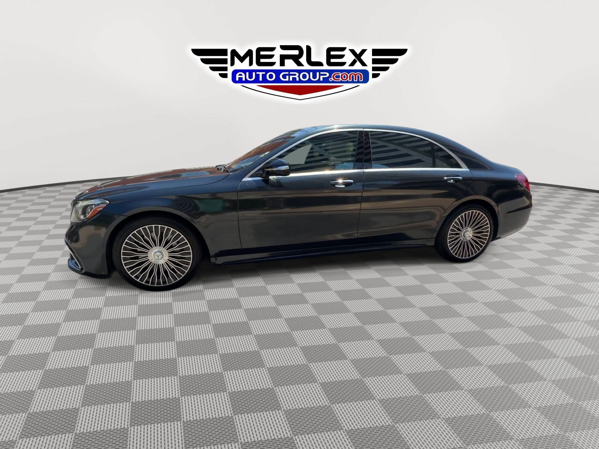 Used 2019 Mercedes-Benz S 560 4MATIC Sedan image 5