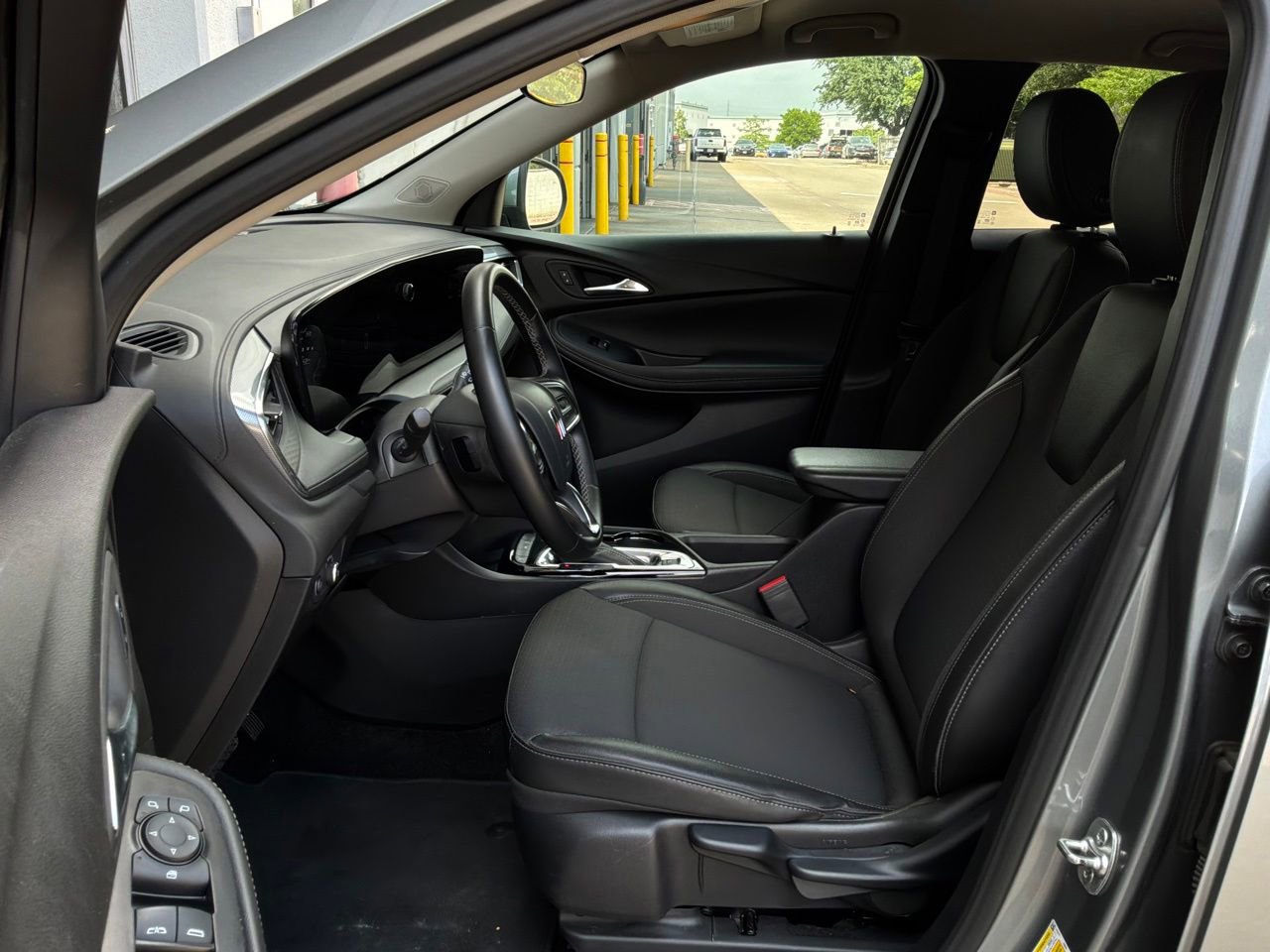 Used 2025 Buick Encore GX Preferred FWD image 10