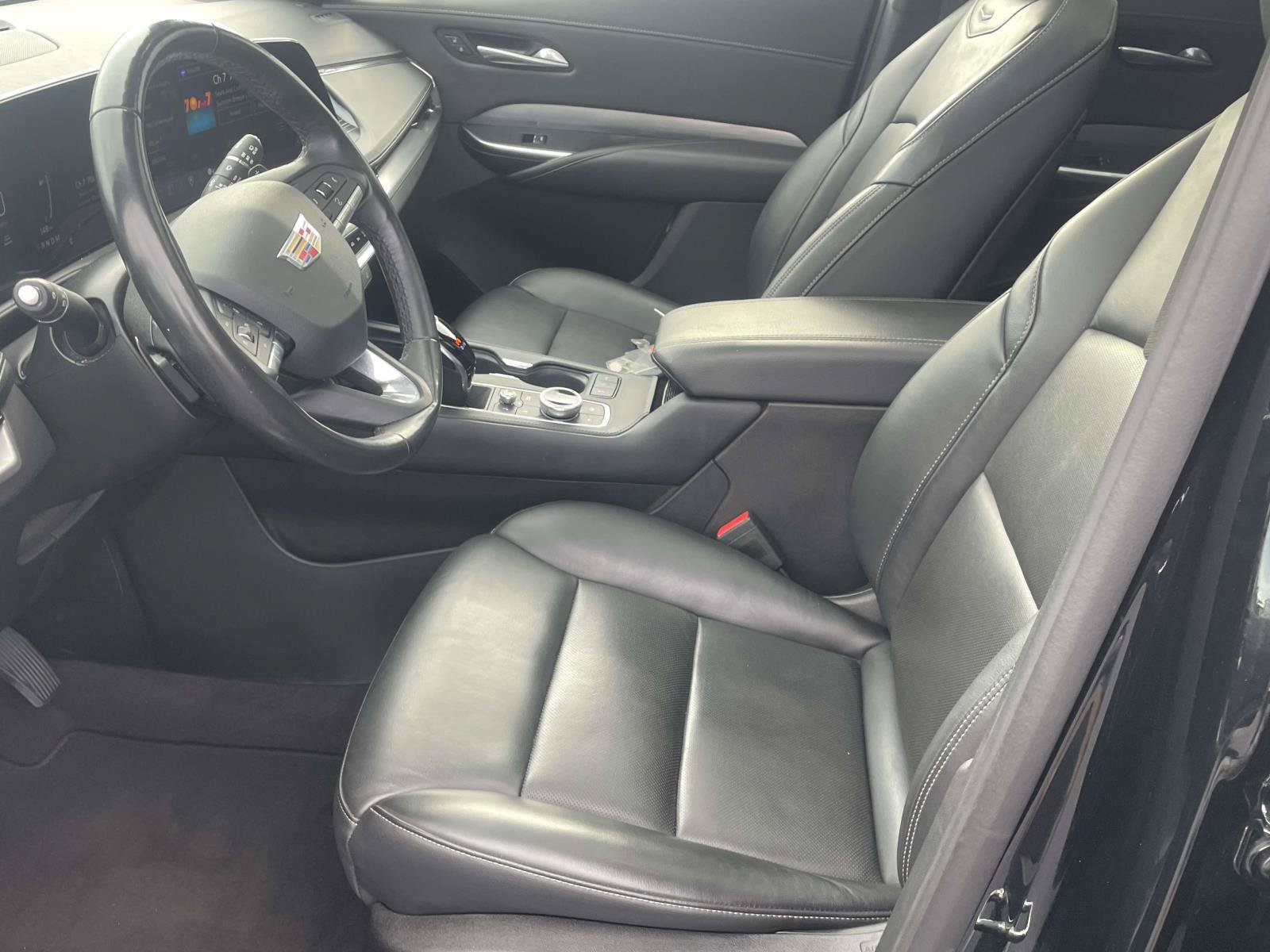 Certified 2024 Cadillac XT4 Premium Luxury FWD image 17