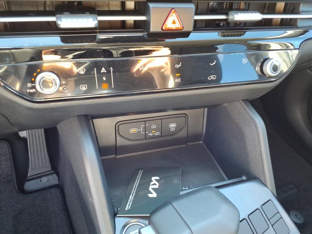 New 2026 Kia Sportage LX image 23