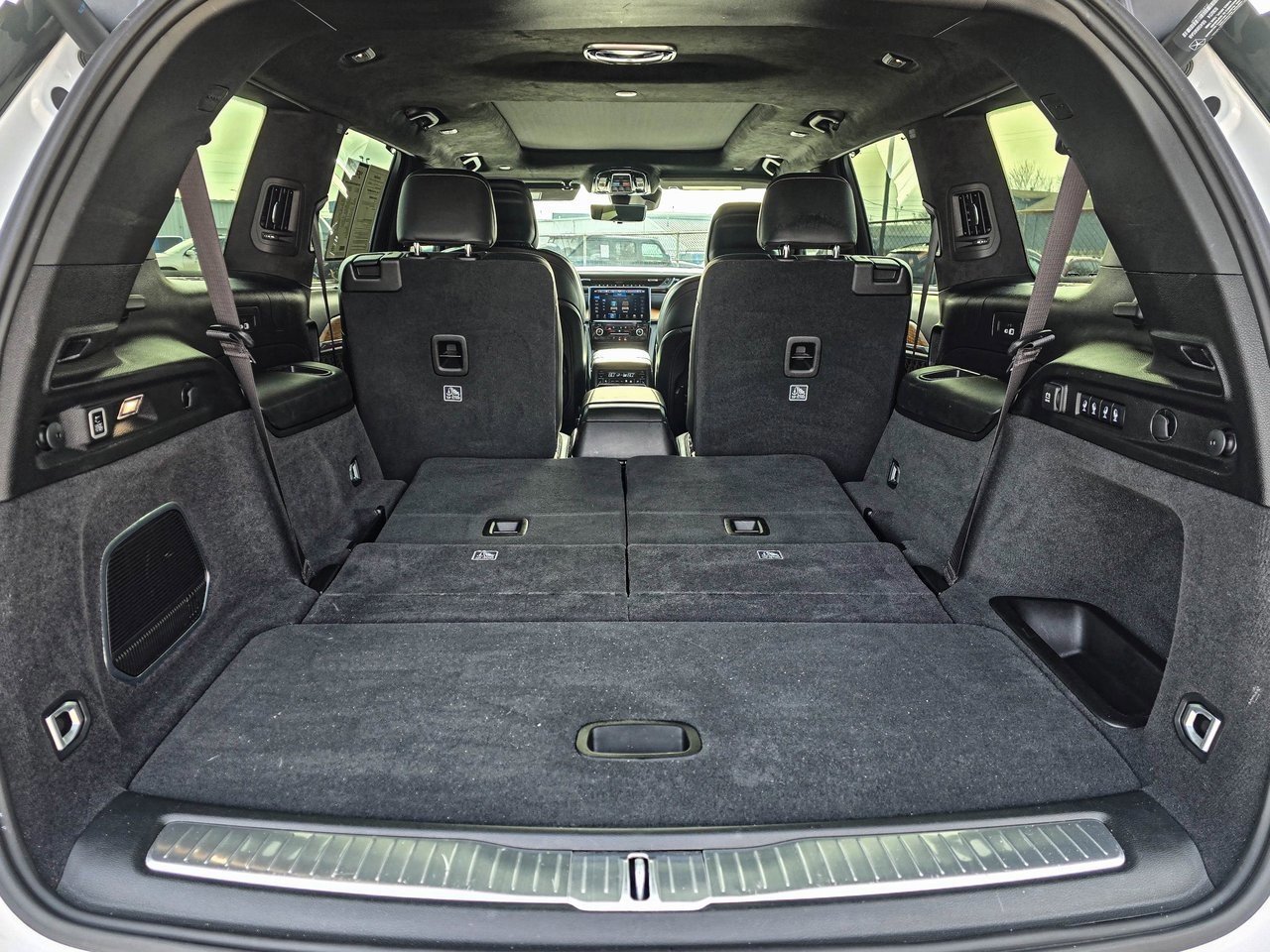 Used 2024 Jeep Grand Cherokee L Summit image 41