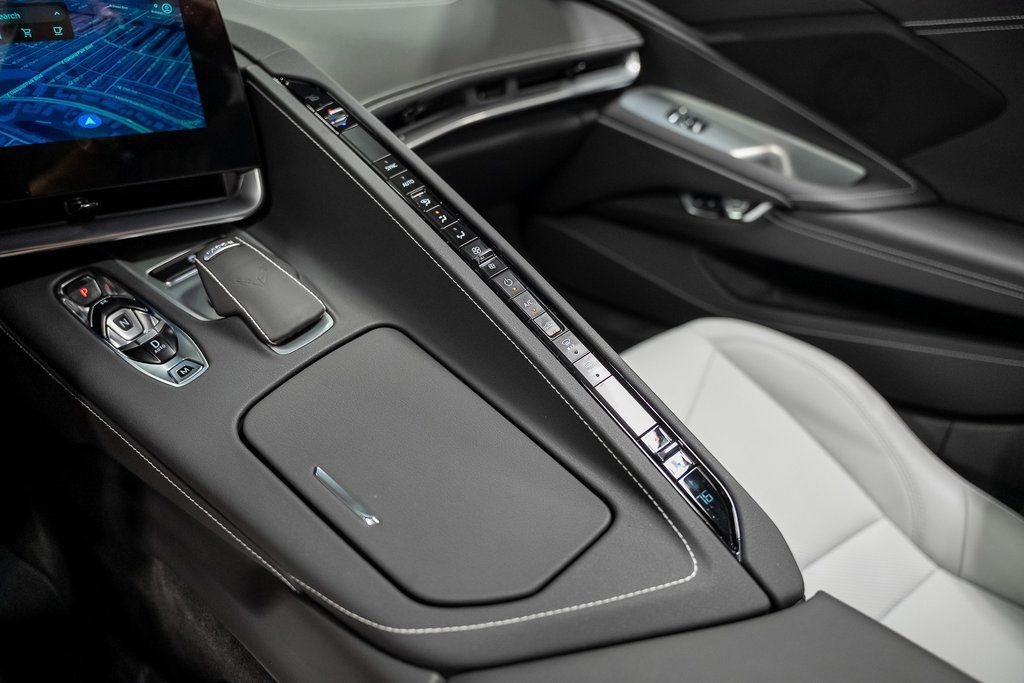 Used 2025 Chevrolet Corvette Stingray Coupe image 48