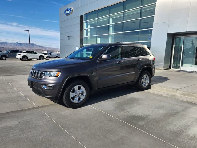 Used 2017 Jeep Grand Cherokee Laredo w/ Quick Order Package 2BE RWD video 1