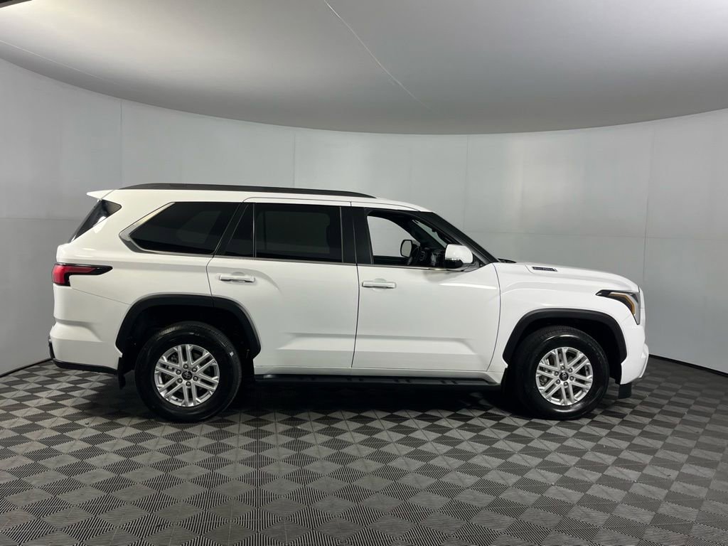 Used 2026 Toyota Sequoia SR5 image 7