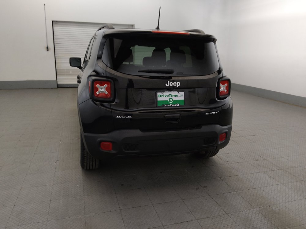 Used 2019 Jeep Renegade Sport w/ Sport Appearance Group AWD/4WD image 6