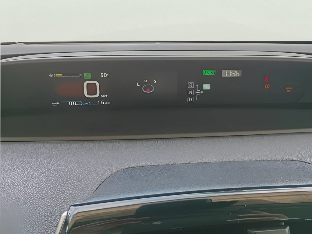 Used 2017 Toyota Prius Three w/ Advanced Technology Package FWD image 20