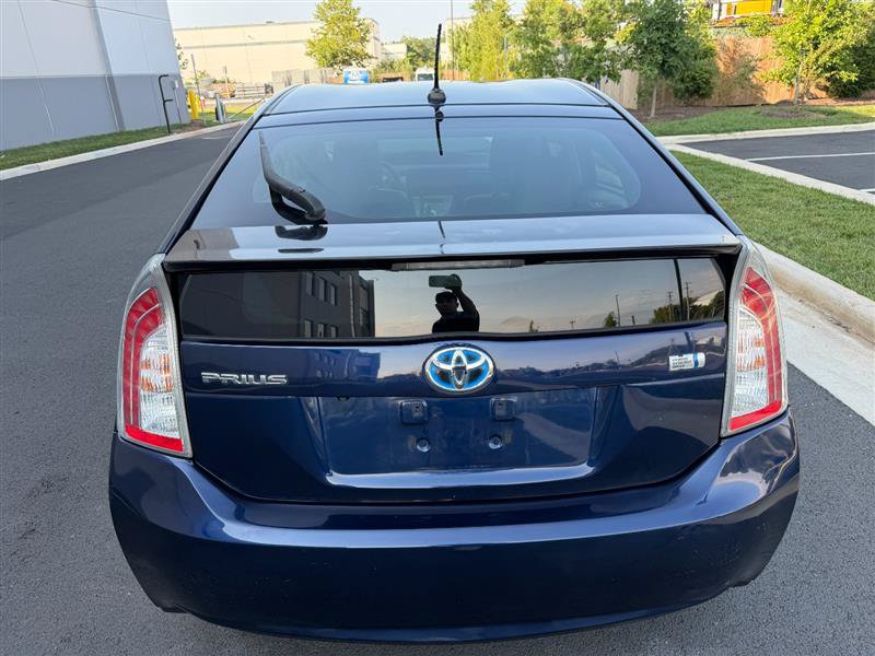 Used 2015 Toyota Prius Five w/ Advanced Technology Package FWD image 13