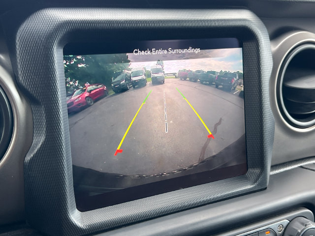 Used 2021 Jeep Wrangler Unlimited Sport AWD/4WD image 25