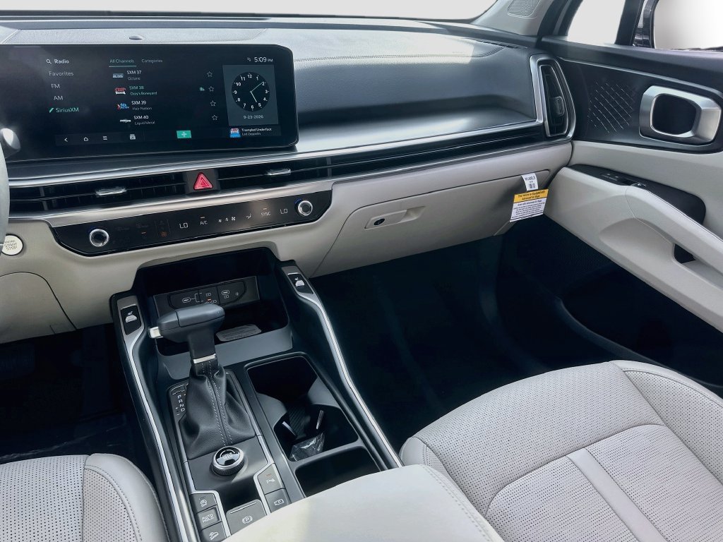 New 2026 Kia Sorento S w/ S Panoramic Sunroof Package FWD image 23