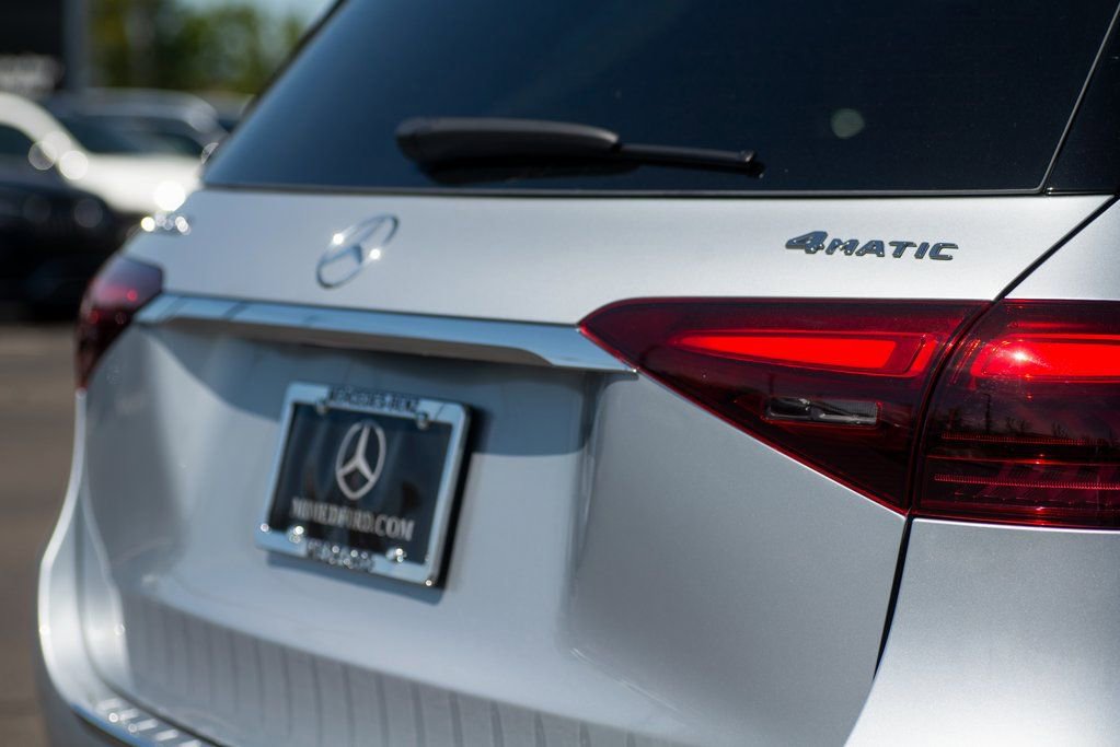 Used 2025 Mercedes-Benz GLE 350 4MATIC image 16