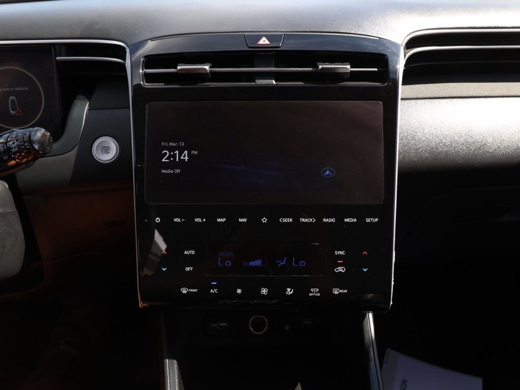 Used 2024 Hyundai Tucson Limited image 29