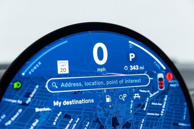 Certified 2025 MINI Cooper S image 3