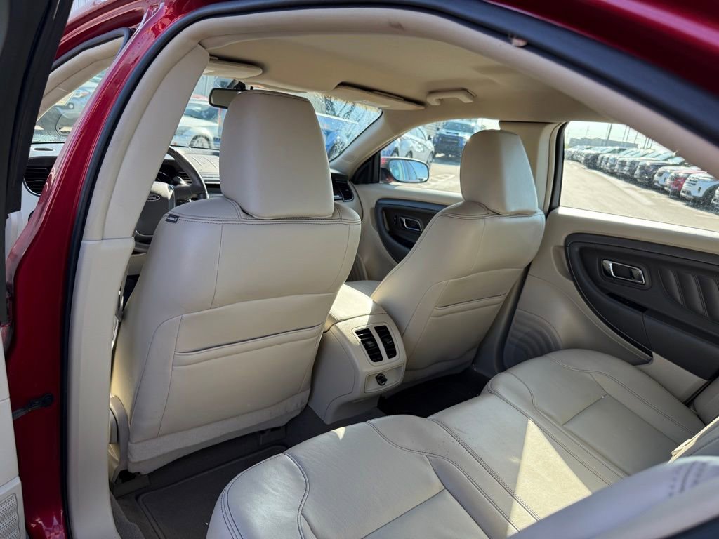 Used 2011 Ford Taurus SEL w/ 201A Rapid Spec Order Code image 9