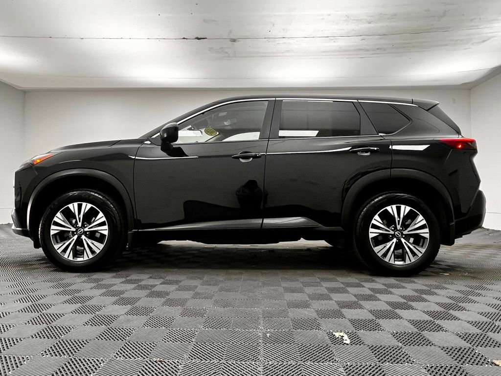 Used 2023 Nissan Rogue SV image 16