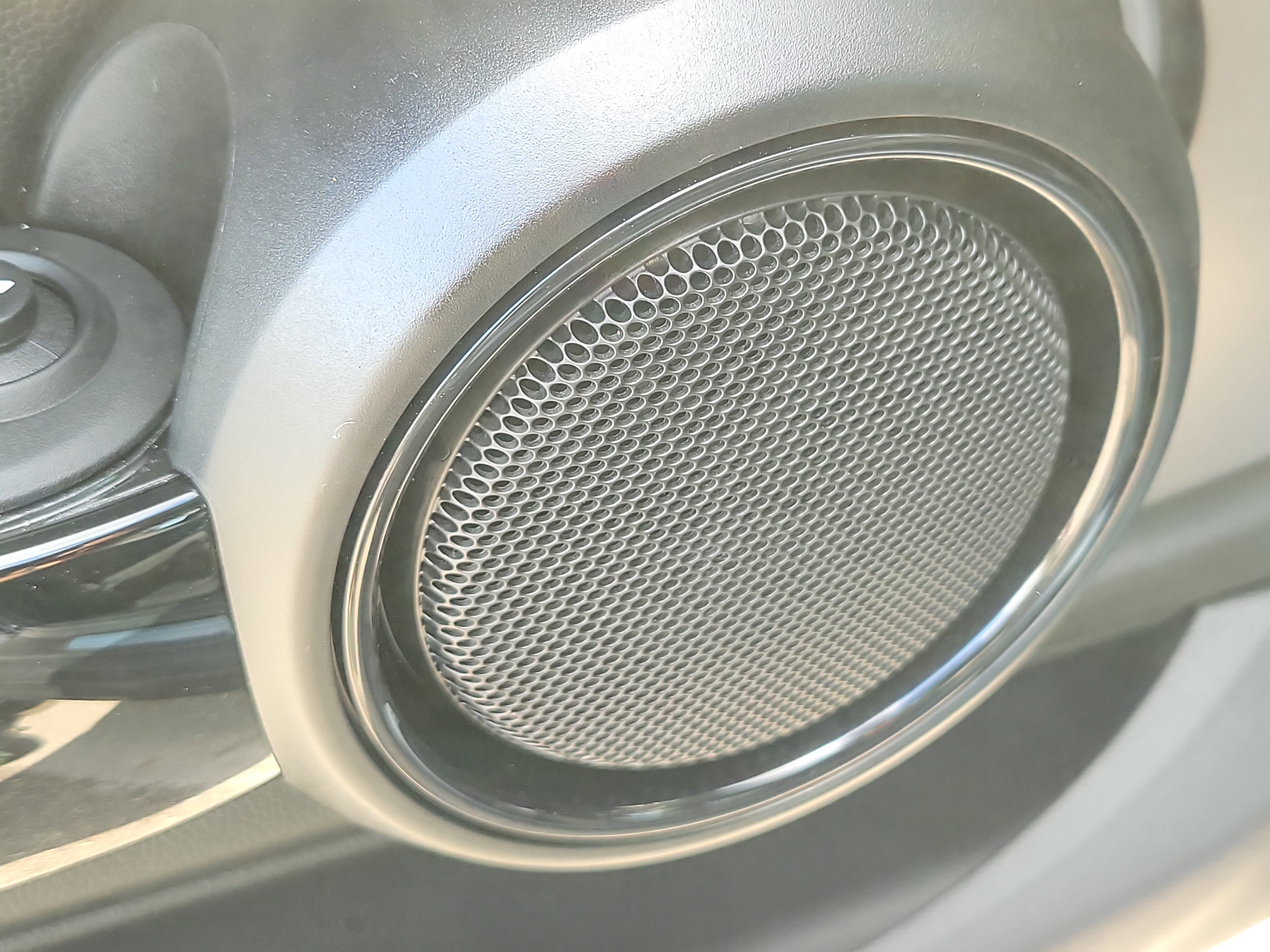 Used 2024 MINI Cooper 2-Door Hardtop image 13