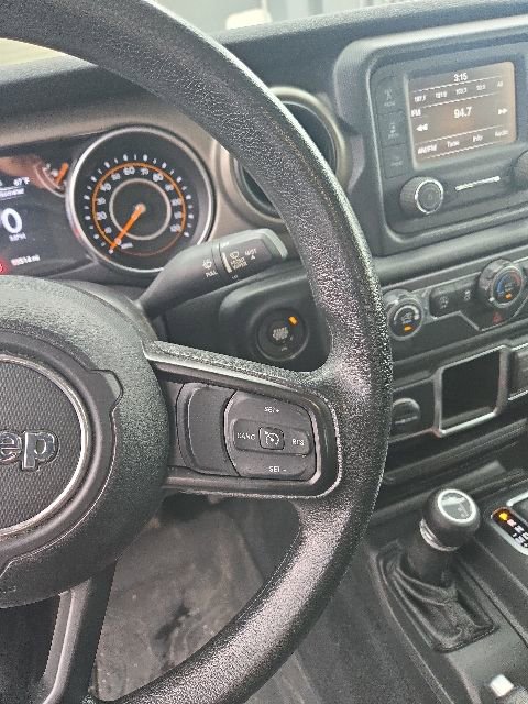 Used 2021 Jeep Gladiator Sport w/ Trailer Tow Package AWD/4WD image 13