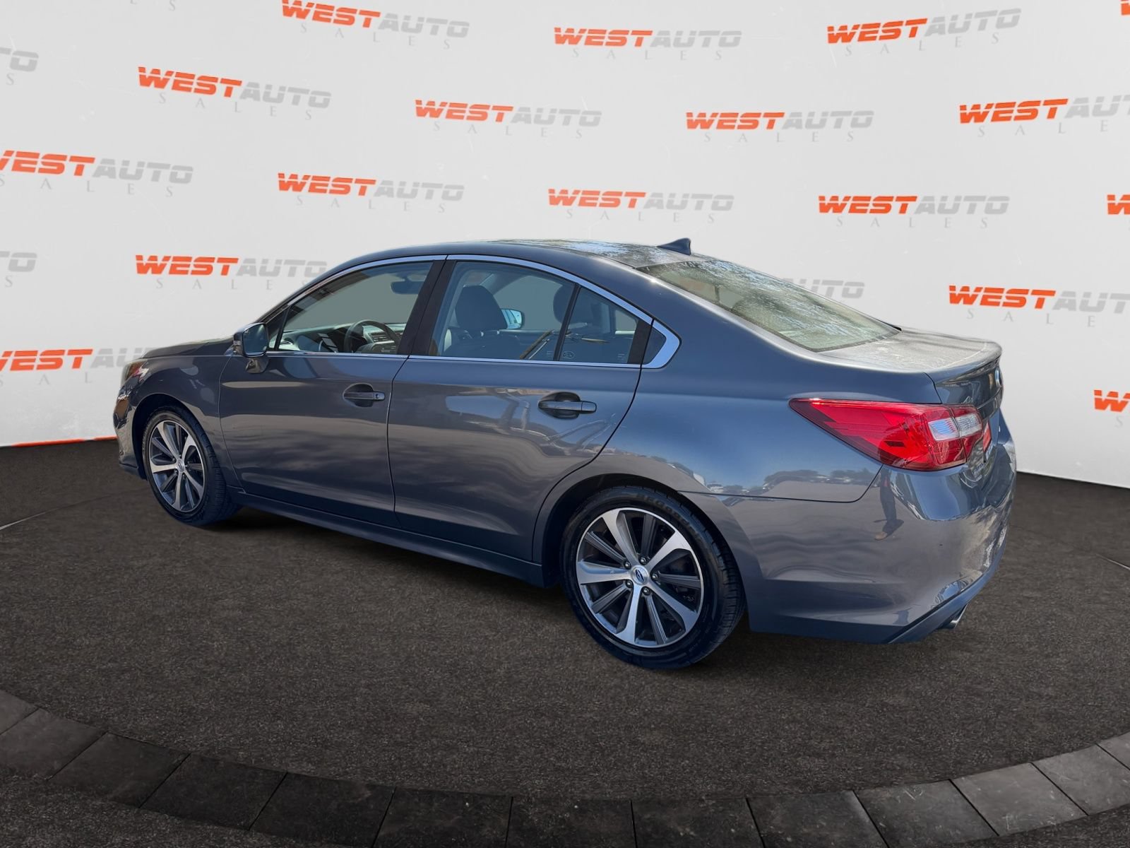 Used 2019 Subaru Legacy 2.5i Limited AWD/4WD image 3