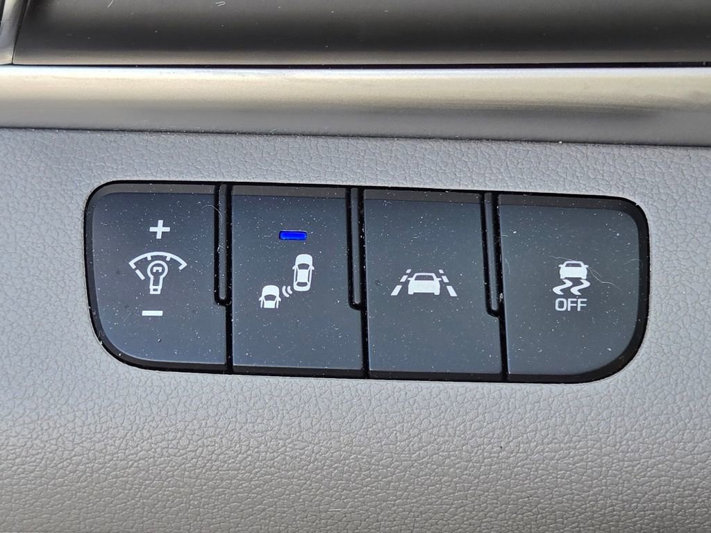 Used 2019 Hyundai Elantra Limited w/ Ultimate Package 02 image 26