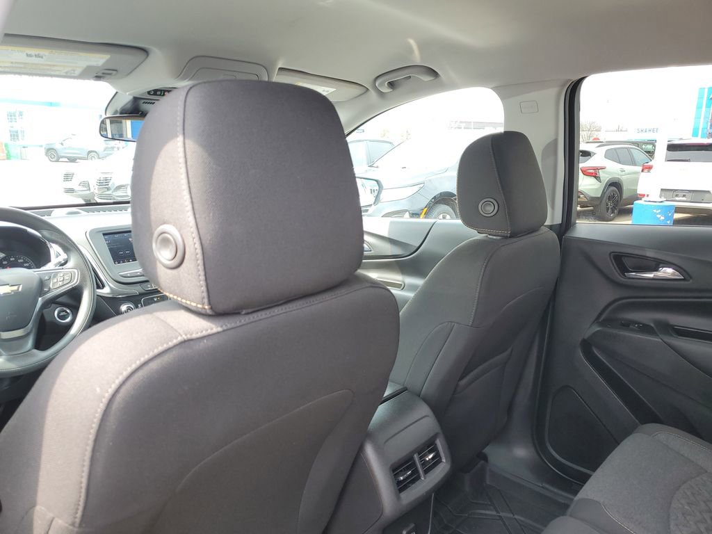 Certified 2022 Chevrolet Equinox LT w/ LPO, Floor Liner Package image 28