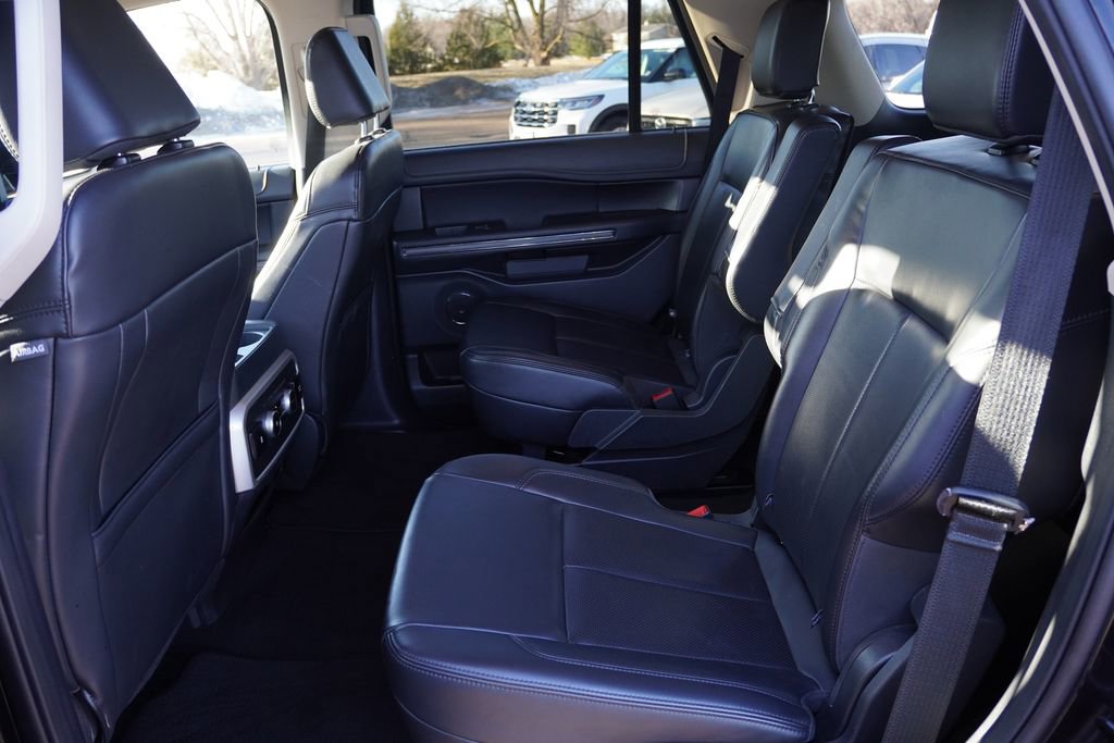 Certified 2024 Ford Expedition XLT image 18