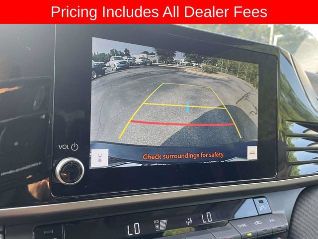 Used 2025 Toyota Camry LE FWD image 32