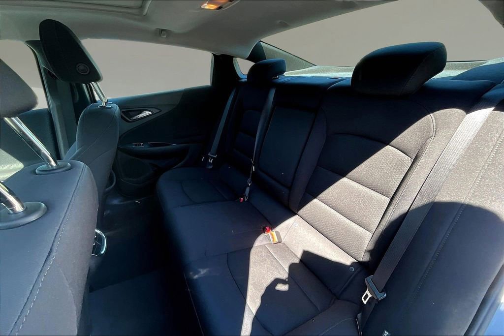 Used 2023 Chevrolet Malibu LT FWD image 19