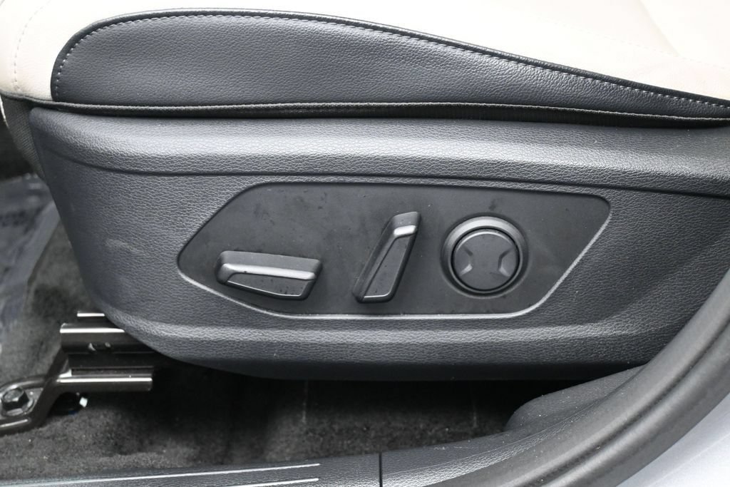 Used 2024 Kia Sportage EX FWD image 12