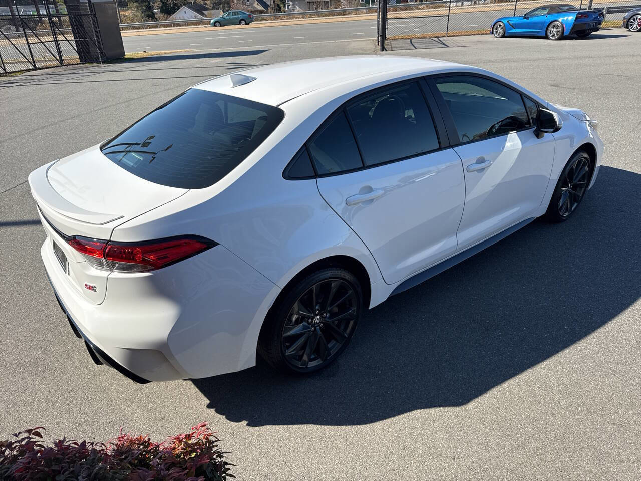 Used 2024 Toyota Corolla SE image 8