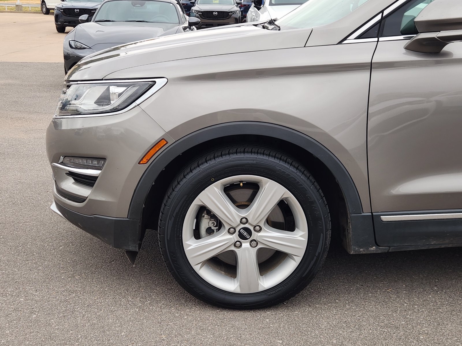 Used 2017 Lincoln MKC Premiere FWD image 9