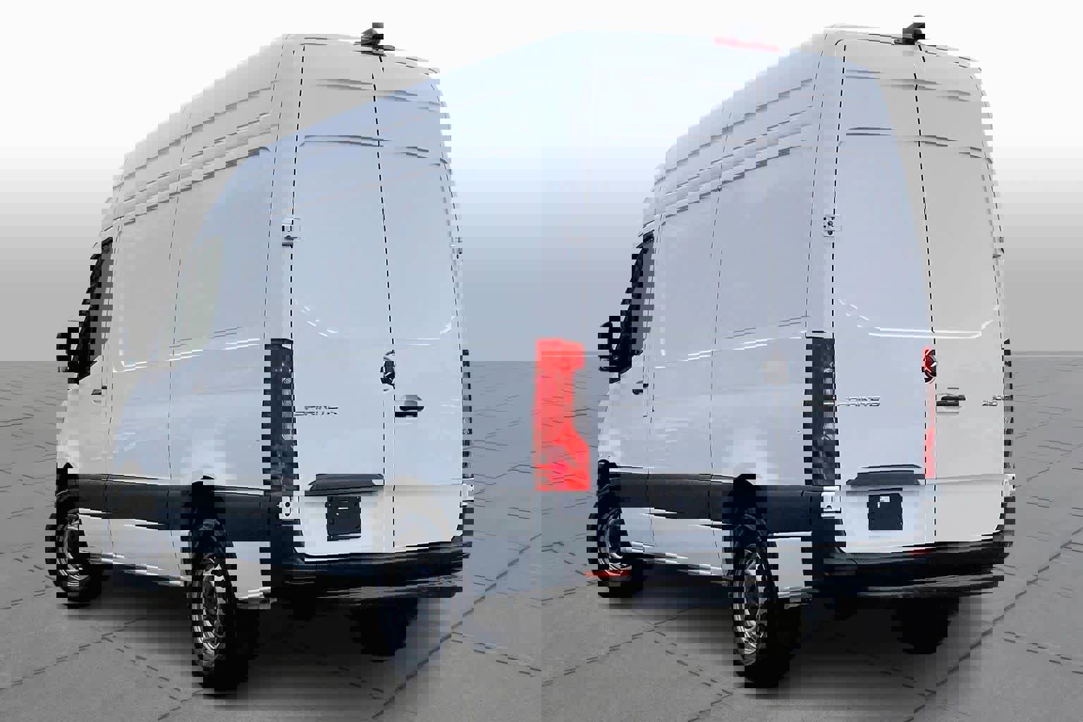 Used 2025 Mercedes-Benz Sprinter 2500 image 12