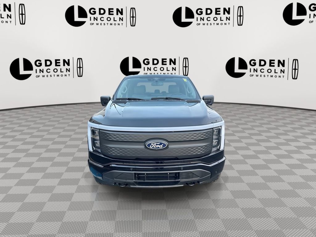 Used 2025 Ford F150 Lightning Flash image 3