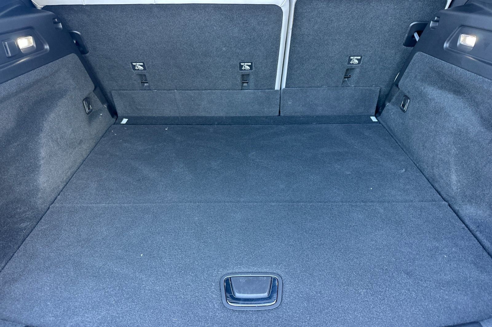 Certified 2024 Cadillac Lyriq Luxury image 17