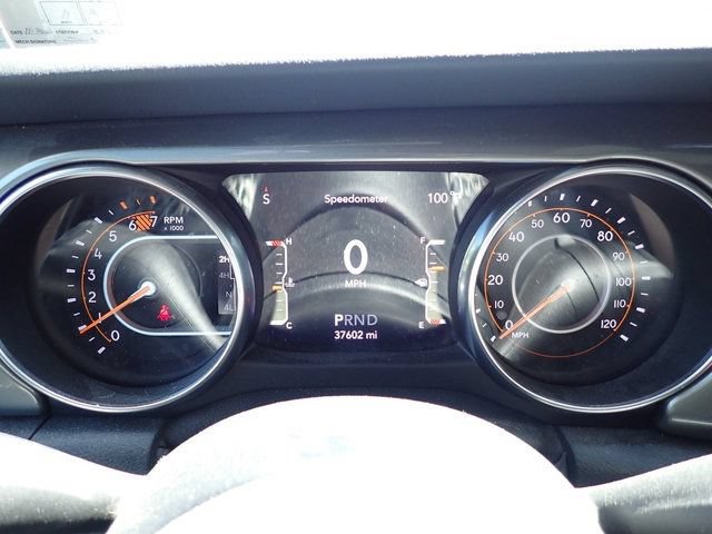Used 2020 Jeep Wrangler Unlimited Sahara AWD/4WD image 16