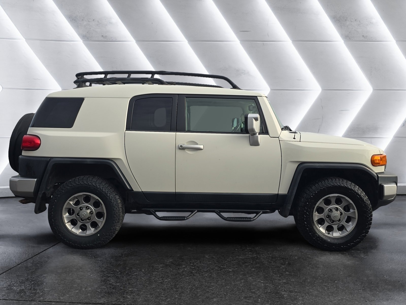 Used 2011 Toyota FJ Cruiser Base image 6
