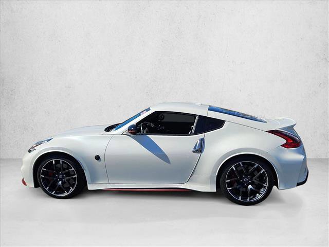 Used 2018 Nissan 370Z NISMO image 9