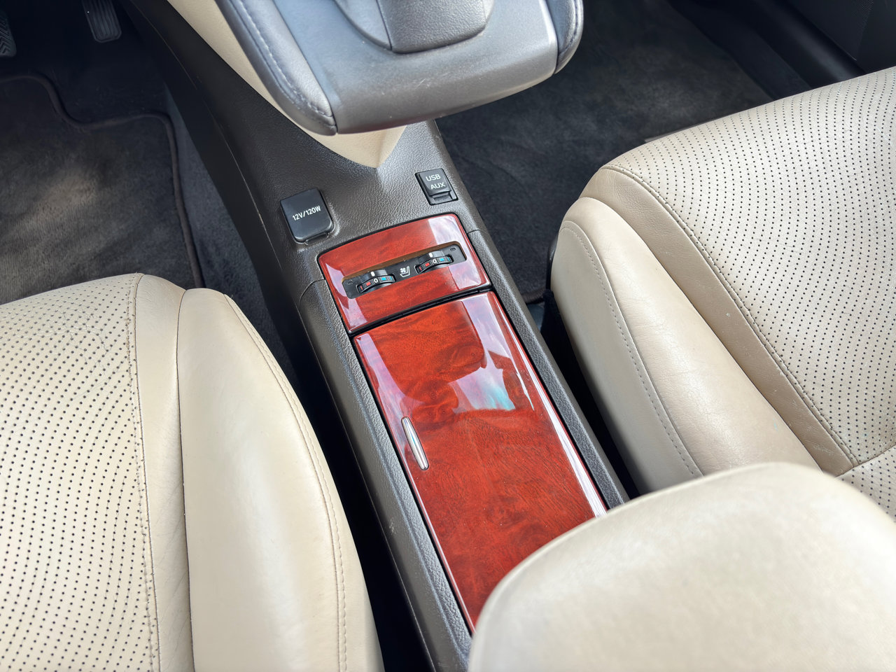 Used 2010 Lexus HS 250h image 17