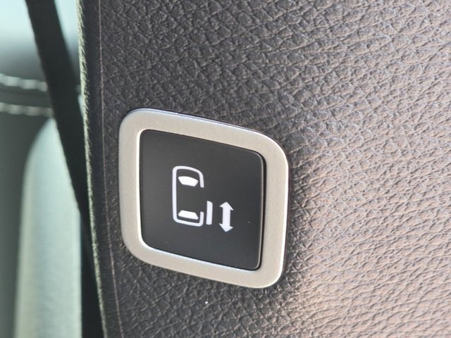 New 2026 Chrysler Pacifica Select image 17