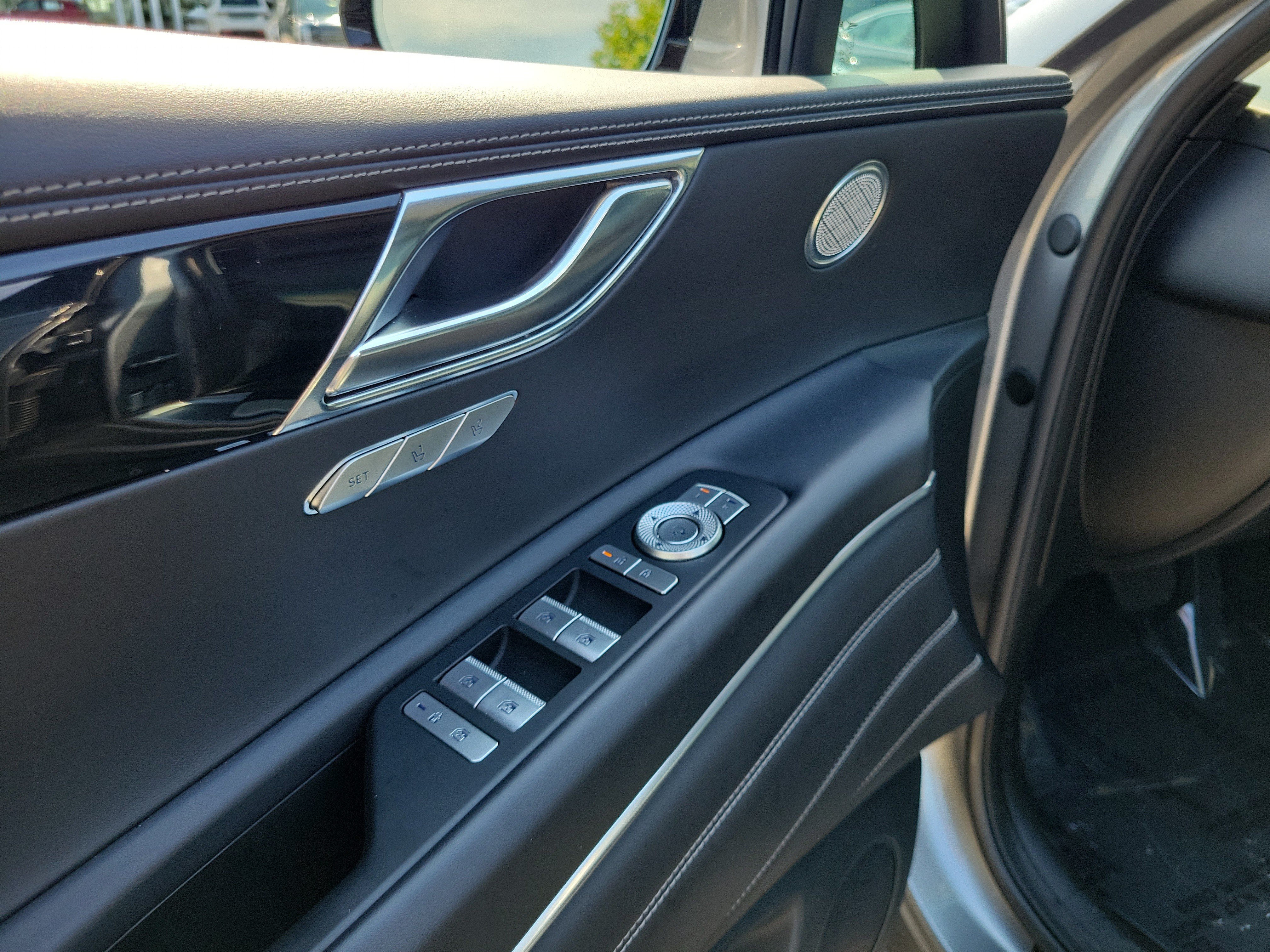 Used 2025 Genesis GV80 2.5T Standard AWD/4WD image 18