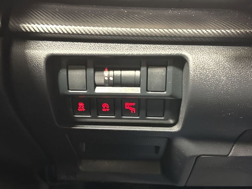 Used 2022 Subaru Crosstrek 2.0i Premium w/ Moonroof Package image 18