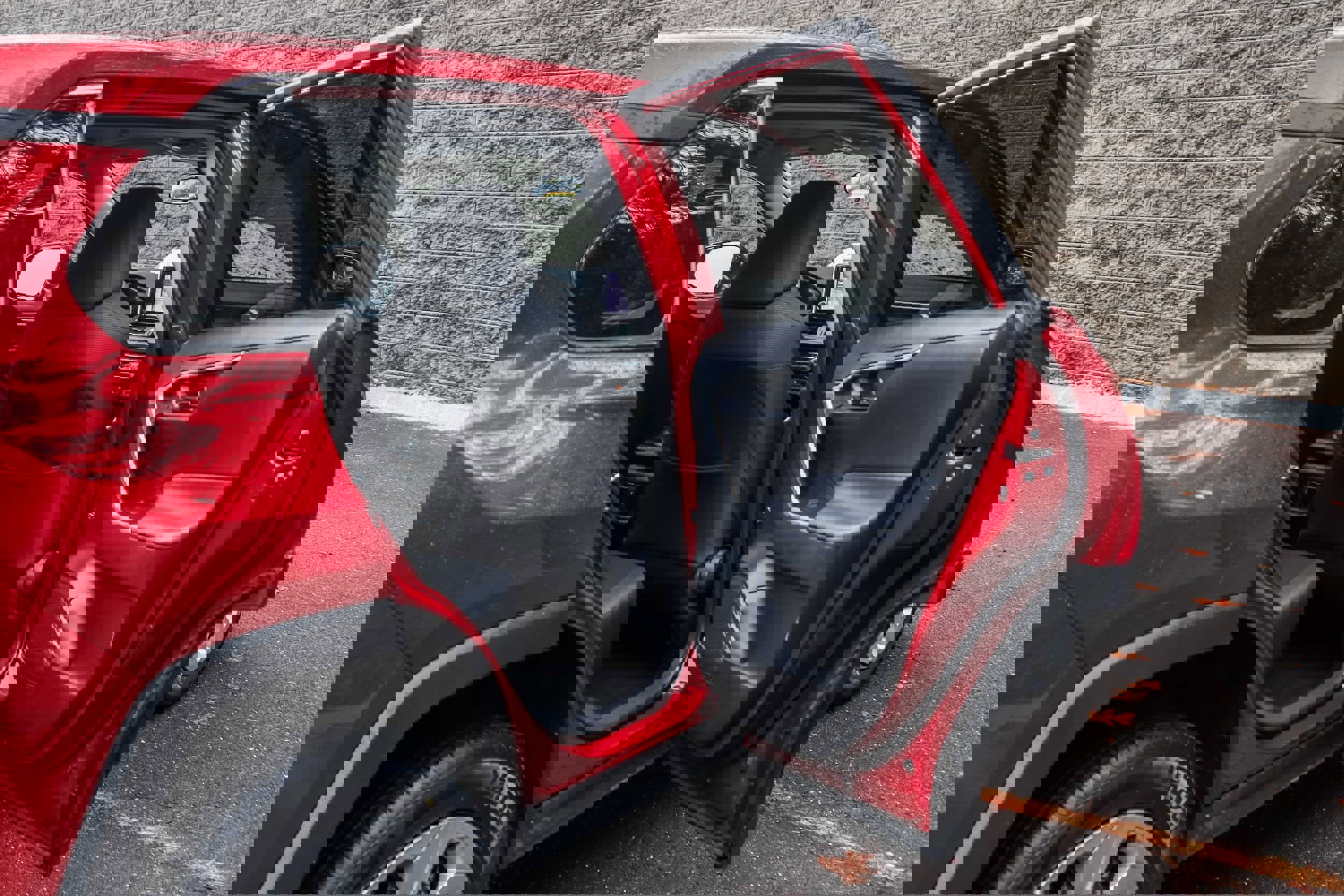 Used 2024 Toyota RAV4 LE image 17