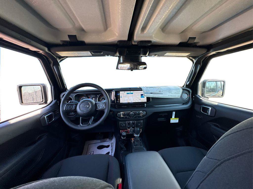 New 2026 Jeep Gladiator Rubicon w/ Steel Power Dome Hood Package AWD/4WD image 20