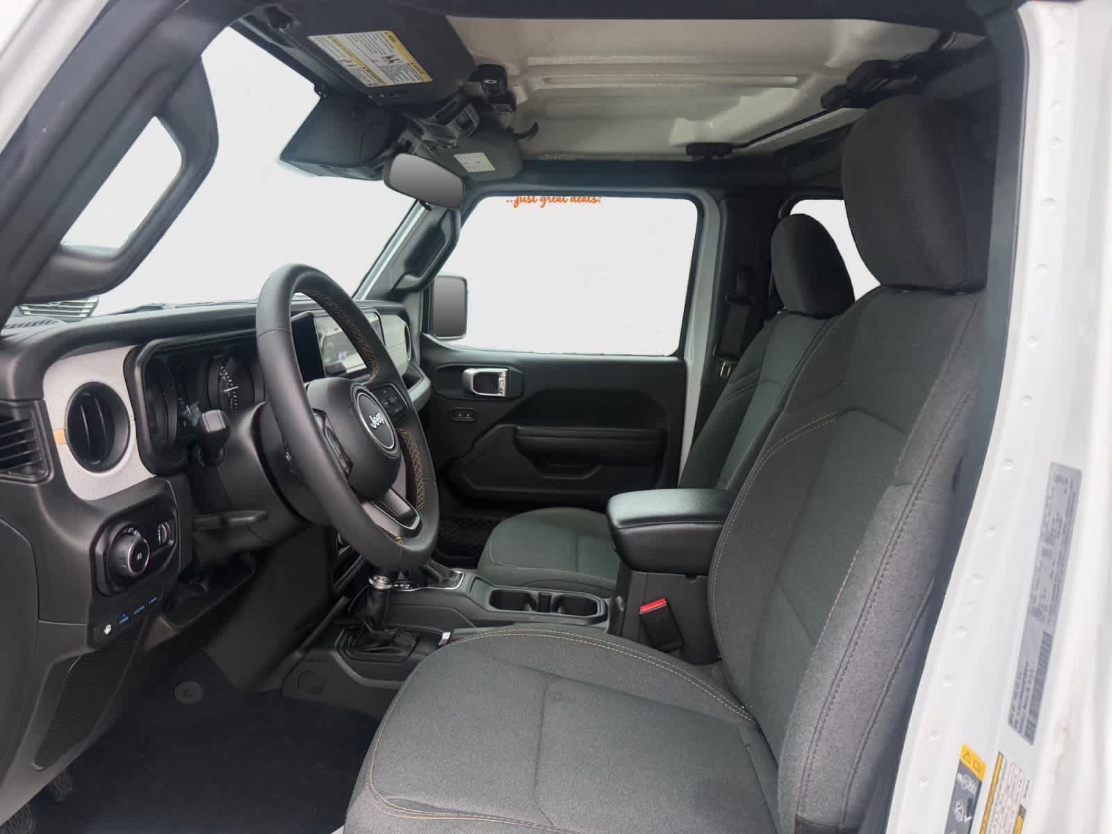 Used 2024 Jeep Wrangler Unlimited AWD/4WD image 11