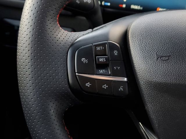 Certified 2024 Ford Escape ST-Line Select w/ Tech Pack #2 image 18