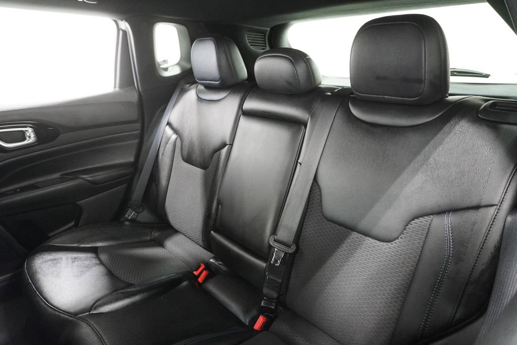 New 2026 Jeep Compass Latitude image 10