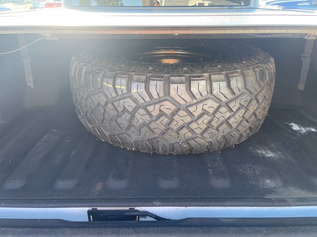 Used 2020 Jeep Gladiator Overland image 11