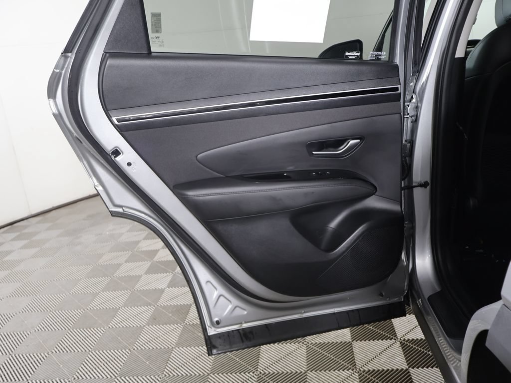 Used 2023 Hyundai Tucson Limited AWD/4WD image 29
