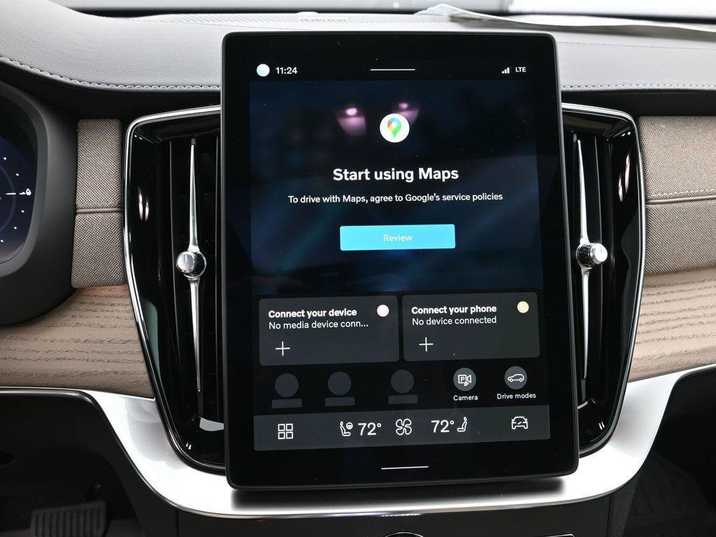 New 2026 Volvo XC90 T8 Plus w/ Protection Package Premier AWD/4WD image 16